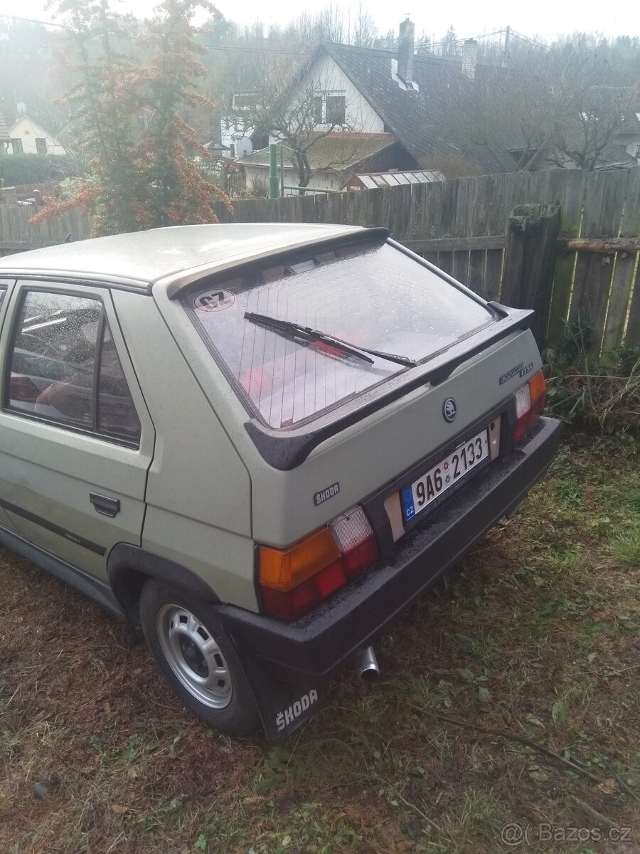 Škoda favorit 135 l - 3