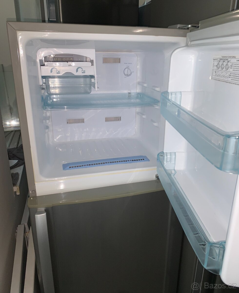 Lednice SAMSUNG RT21MGS51 - 3