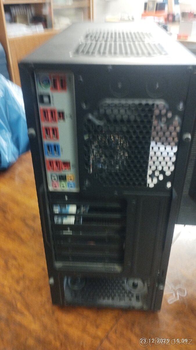 PC + Monitor + klávesnice+ myš - 3