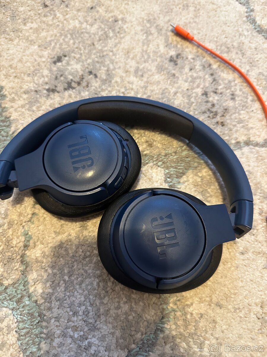 Sluchátka JBL TUNE 760NC - 3