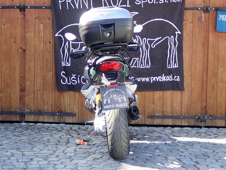 MOTO GUZZI V 100 Mandello S - 3