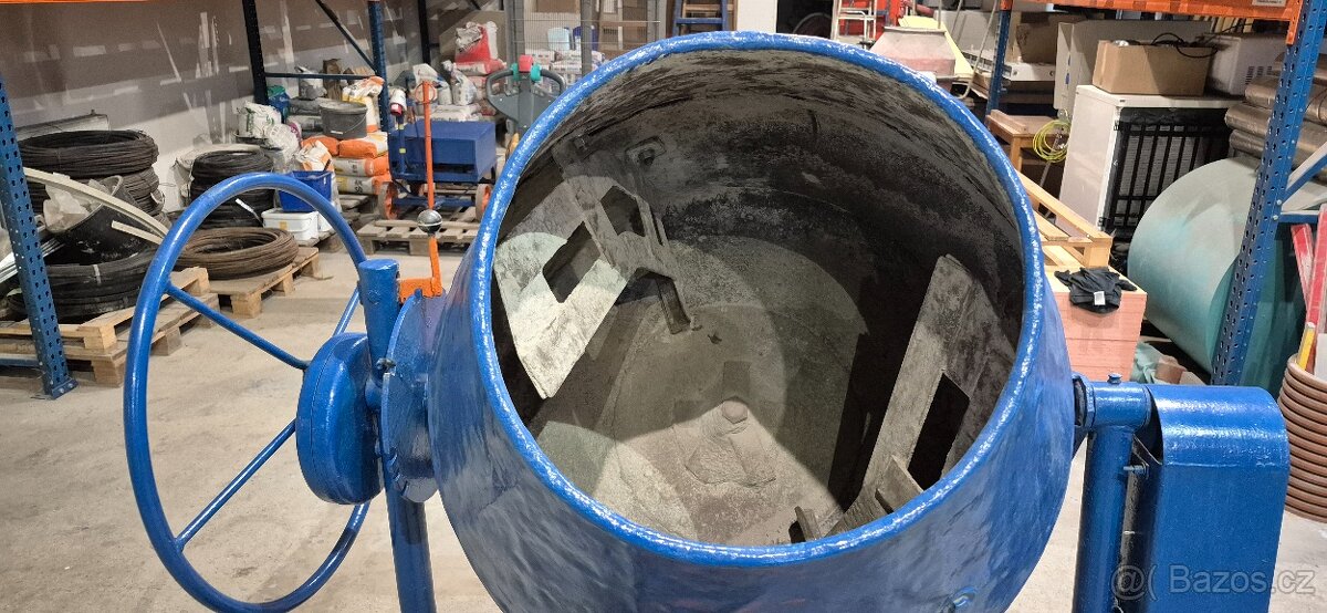 prodám míchačku na 380 V--- č.1 - 3