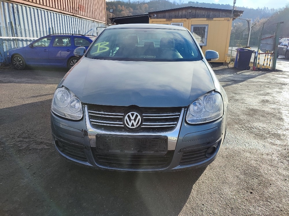 VW Jetta č. 25589 - 3