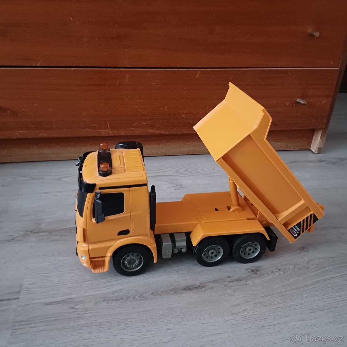 auto sklápěcka - 3