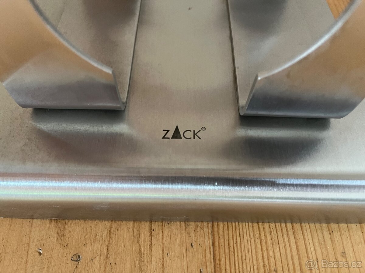 Kovový stojan na víno Zack - 3
