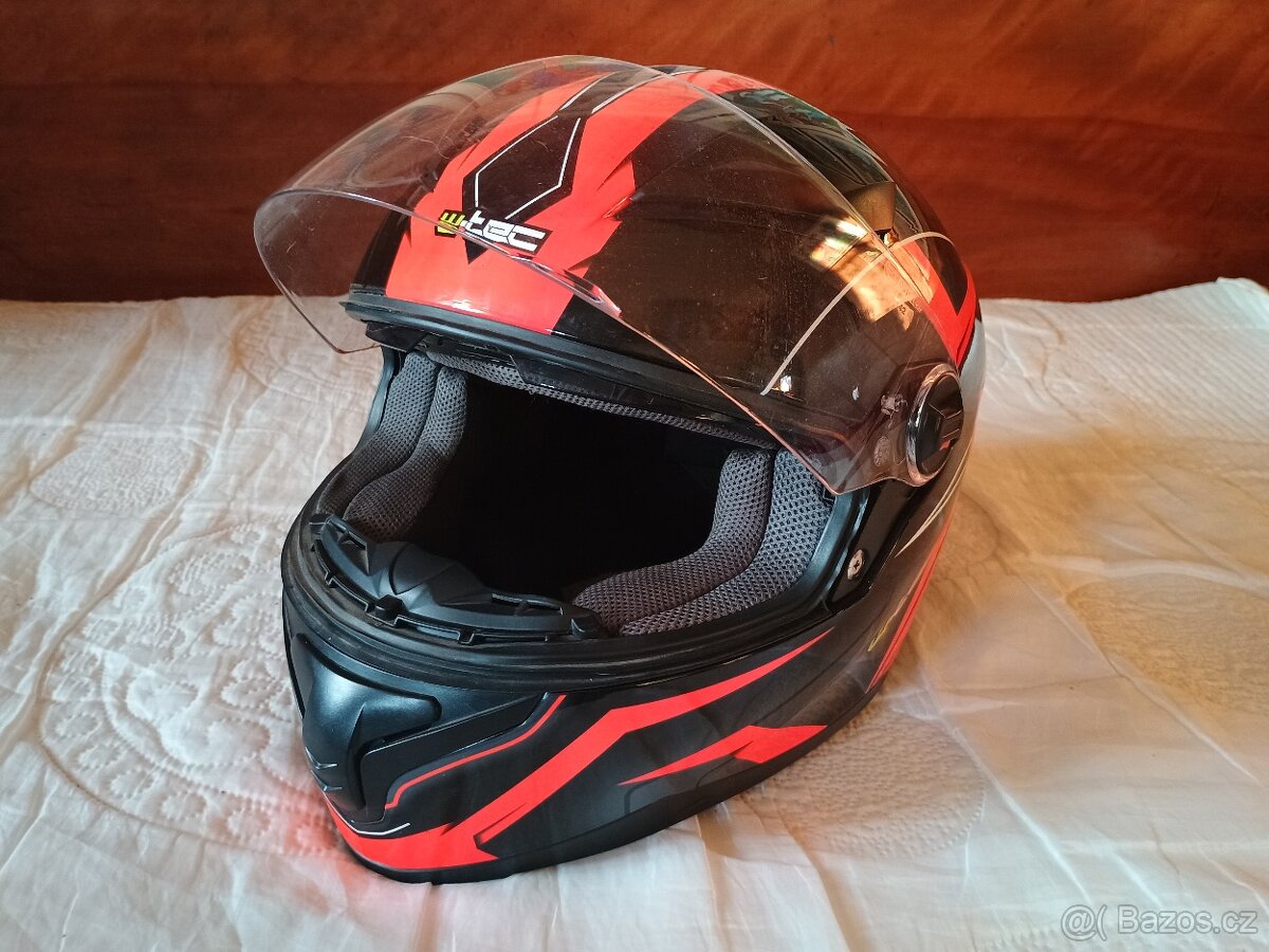 Prodám integrální přilbu W-tec - 3