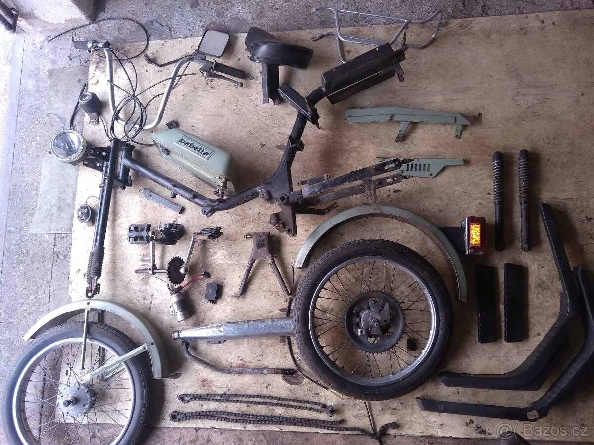 Rozebraná Babetta 210 Babeta dvourychlostní - 3