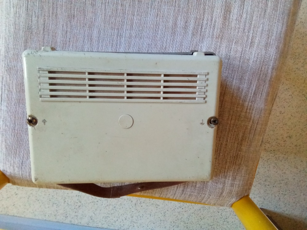Nabízím funkční tranzistorové rádio - 3