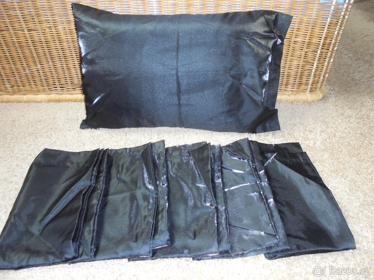 závěsy a polštářky šedá , černá - 3