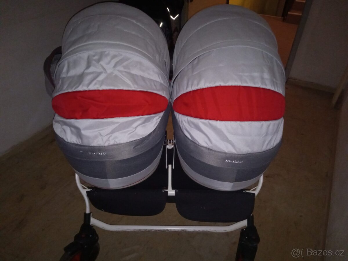 Kočárek pro dvojčata - 3