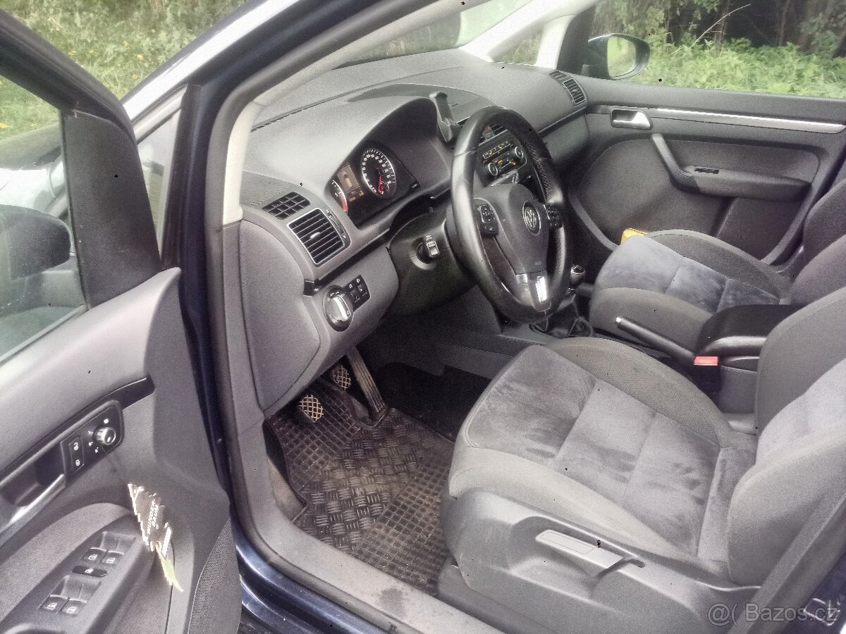 VW Touran 1.6 tdi. 77KW, 2011, - 3