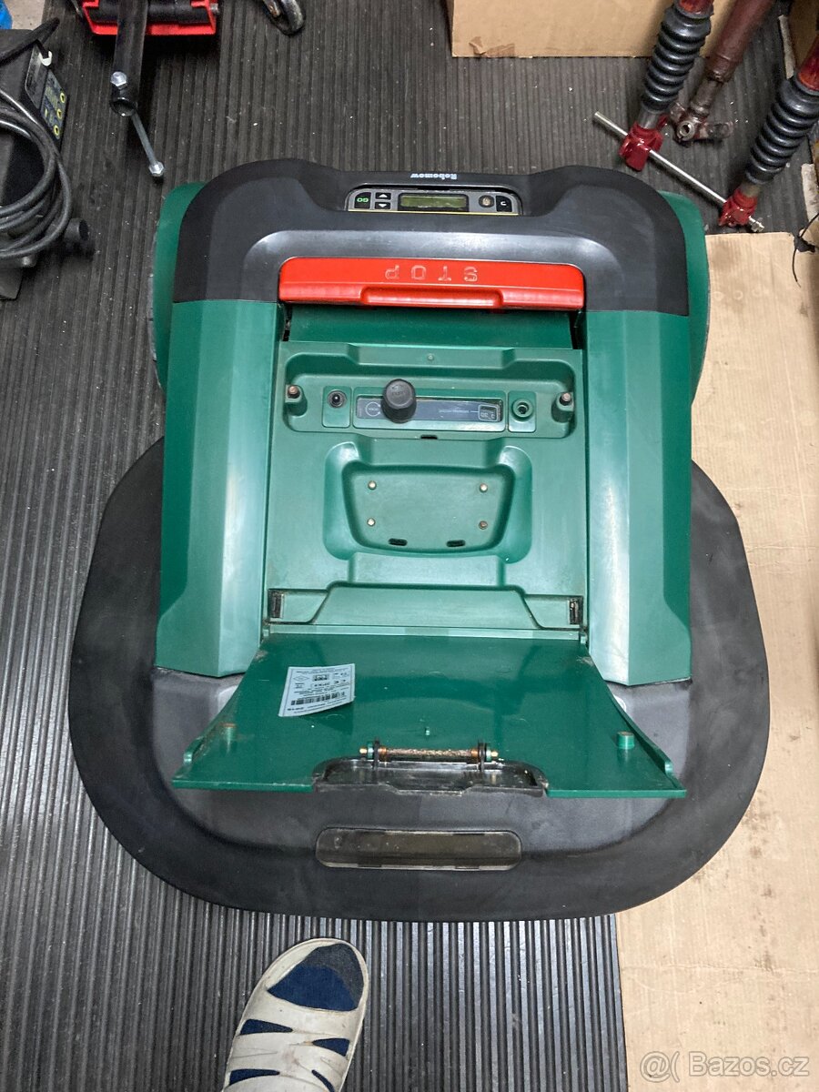Robotická kosačka Robomow RS 615 - 3