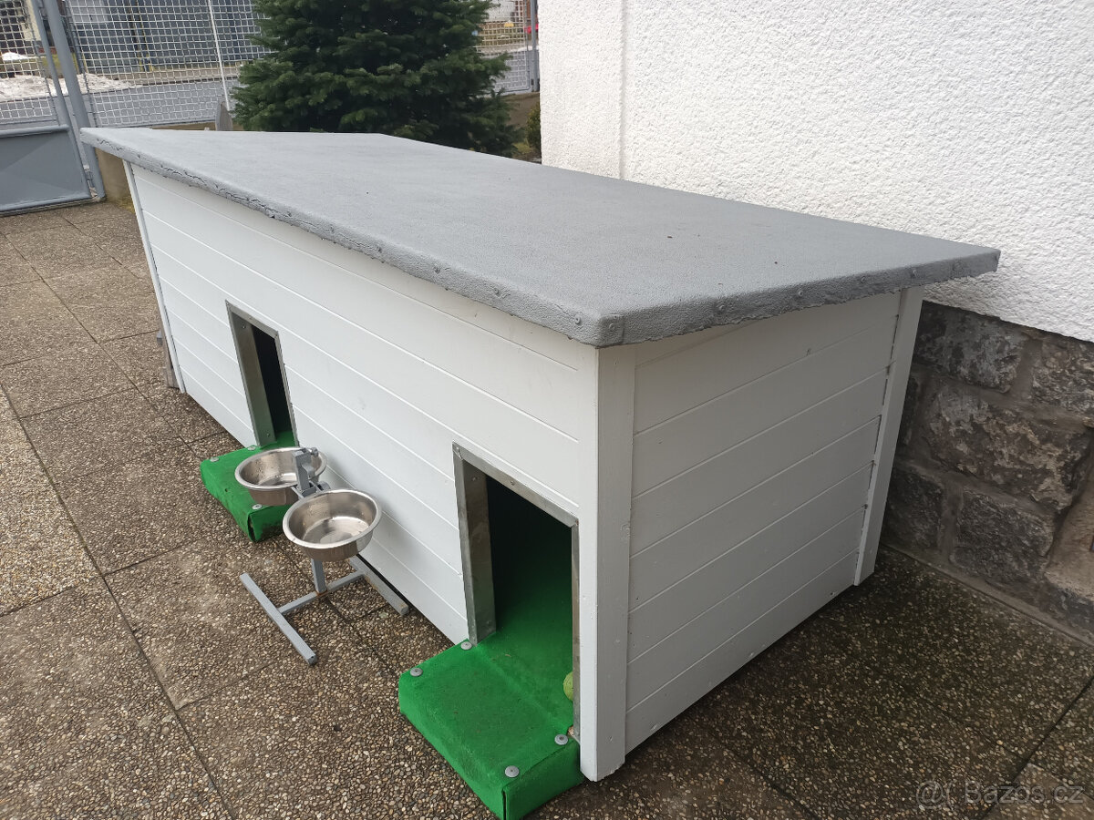 Psí dvoubouda pro dva velké psi - 3