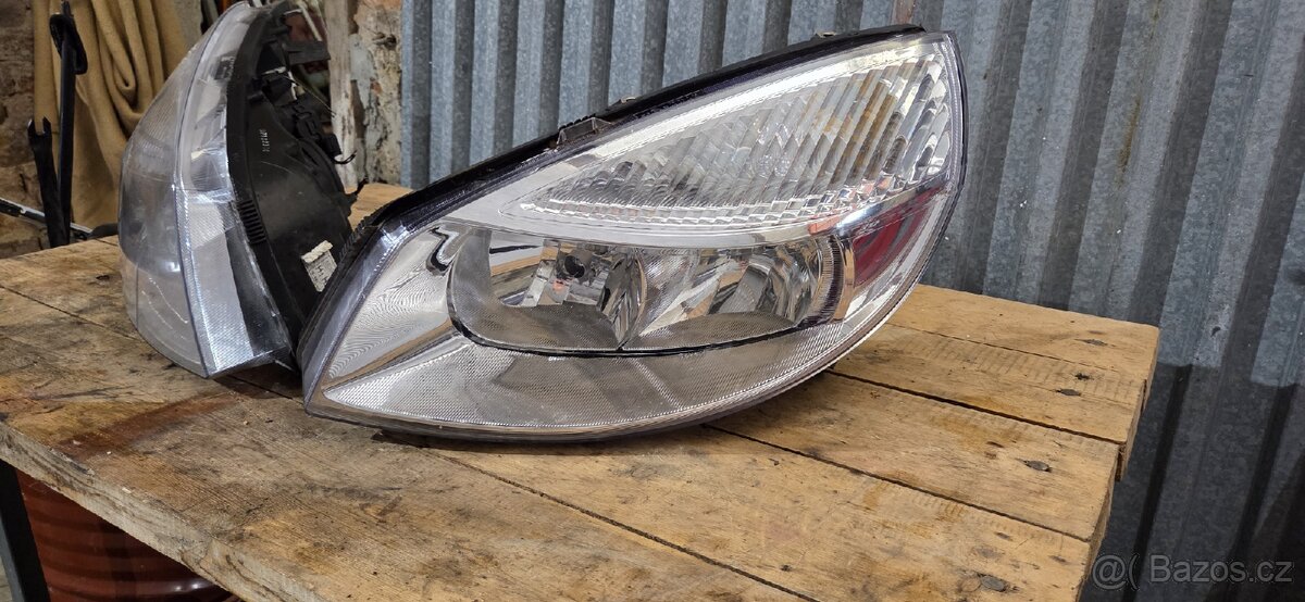 Renault Scenic 03-09 přední světla - 3