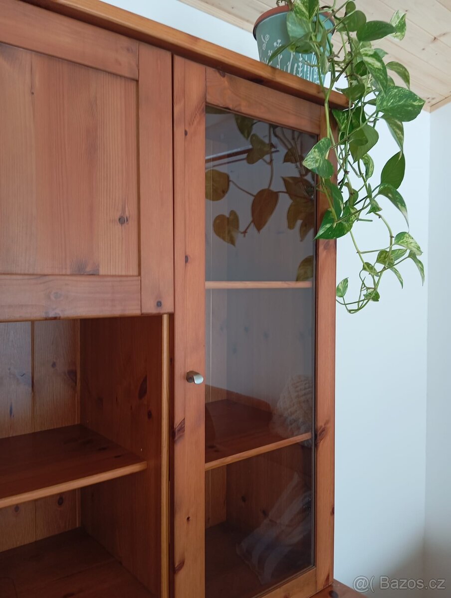 Dřevěný příborník IKEA - 3