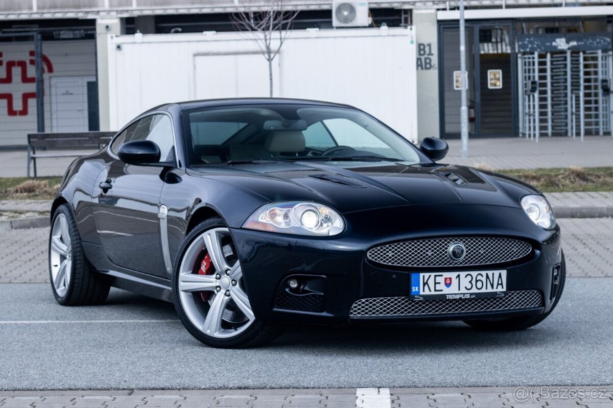 Jaguar XKR 4.2 Coupé 306kW A6, (2007) - 3