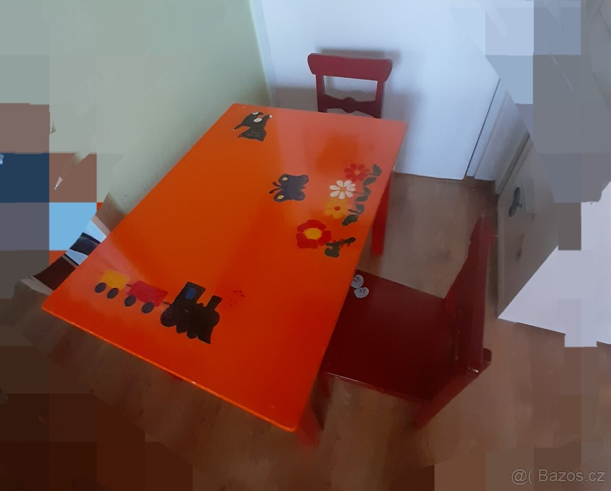 Stůl se židlemi - 3