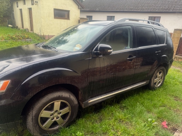 Prodám Mitsubishi OUTLANDER - 3