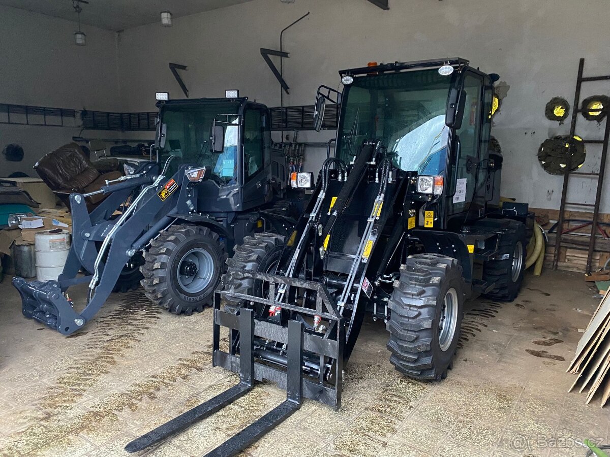 Kolový nakladač TH 922 - 3