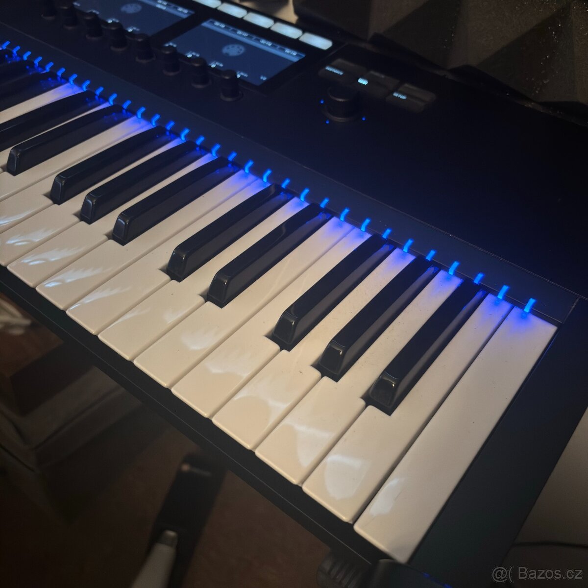 Native Instruments Komplete Kontrol S49 MK2 - 3