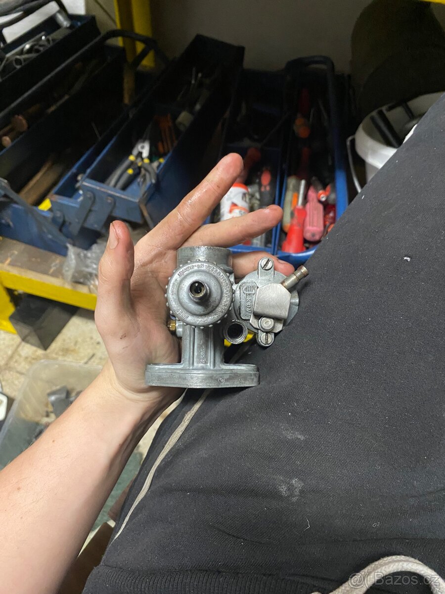 Jikov 2918S12 na Manet - 3