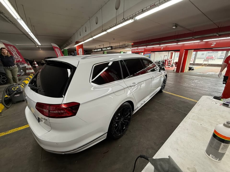 Volkswagen Passat R-line - 3