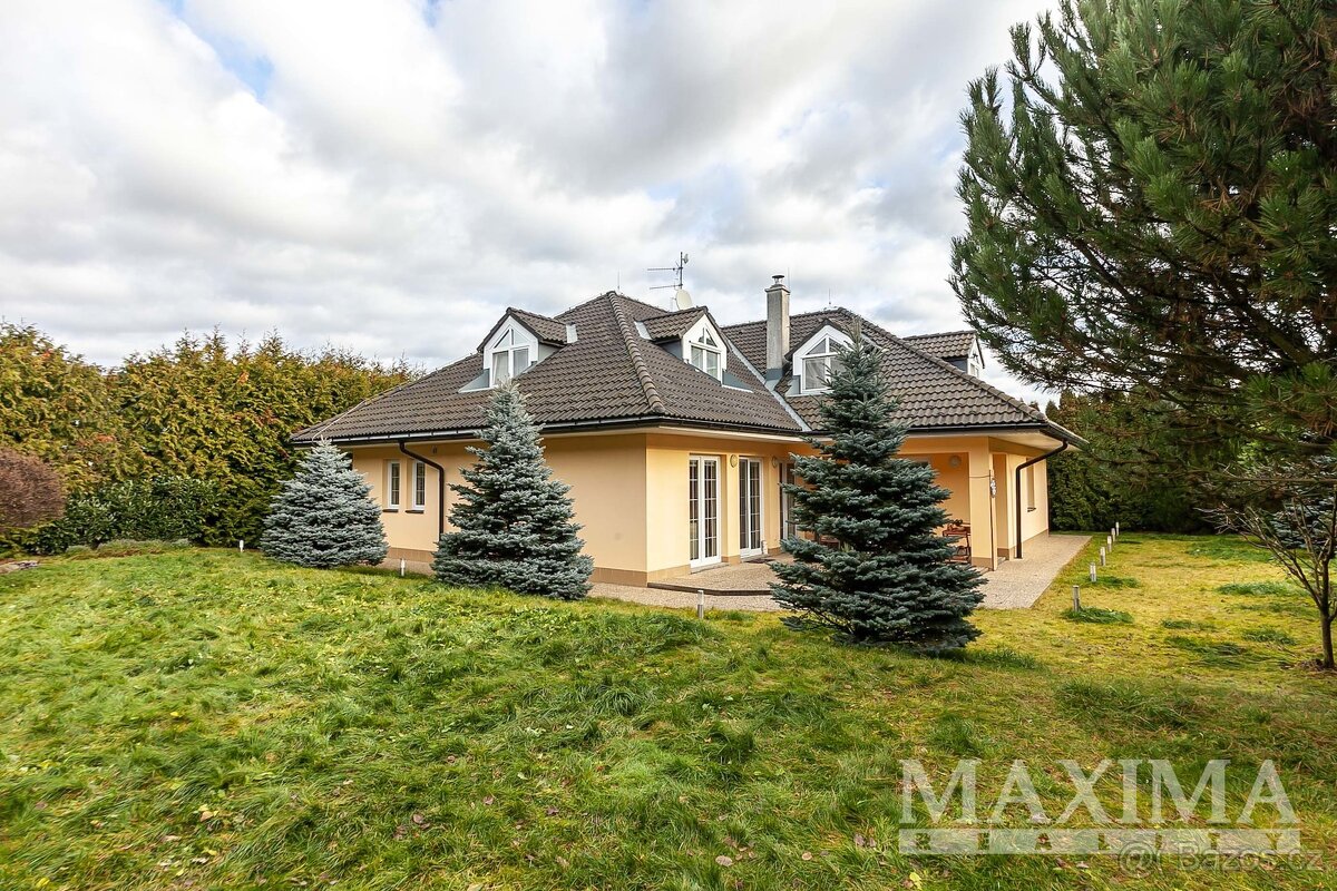 Dům 5+1 o ploše 274 m2 - Jesenice, Osnice - 3