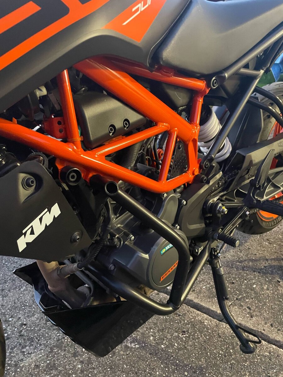 KTM DUKE 125 2021 BLACK - 3