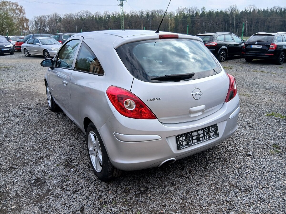 Opel Corsa 1.2i, ALU, klima - 3