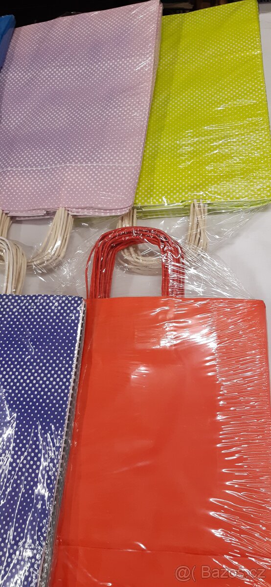 Dárkové papírové tašky kvalitní, různé barvy,balení 10 ks - 3