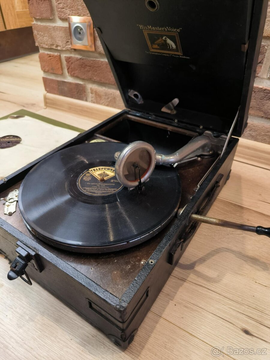 Starožitný gramofon na kliku - 3