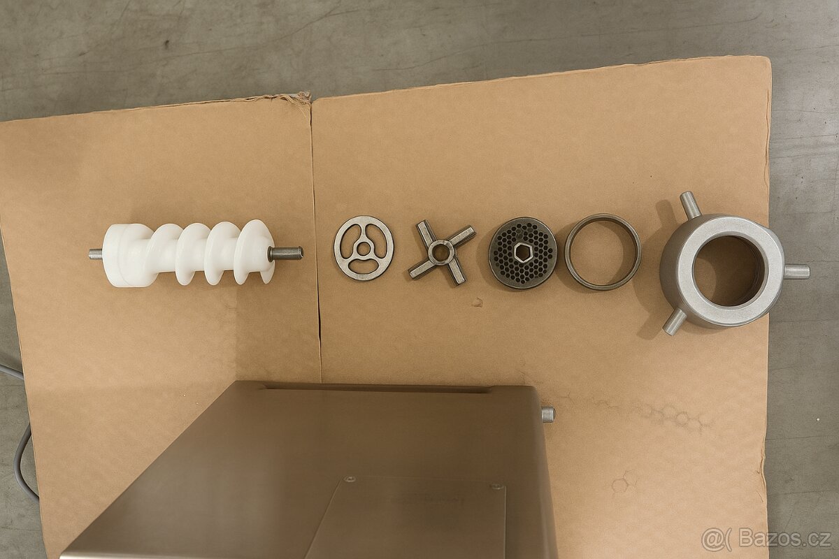 Chlazený mlýnek na maso Mado Eskimo MEW 615 - 3