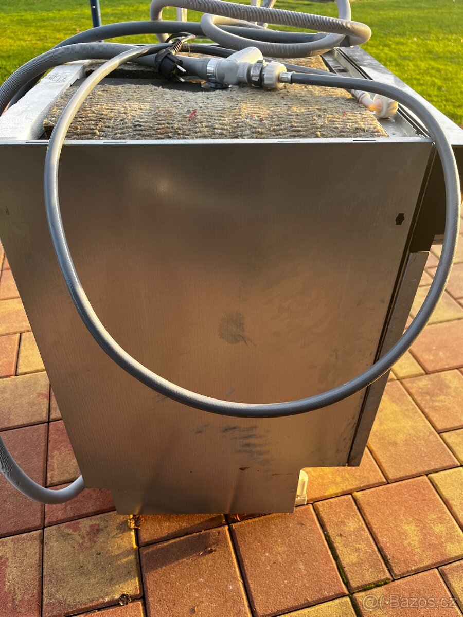 Myčka Whirlpool WBC 3C26 PF X - 3