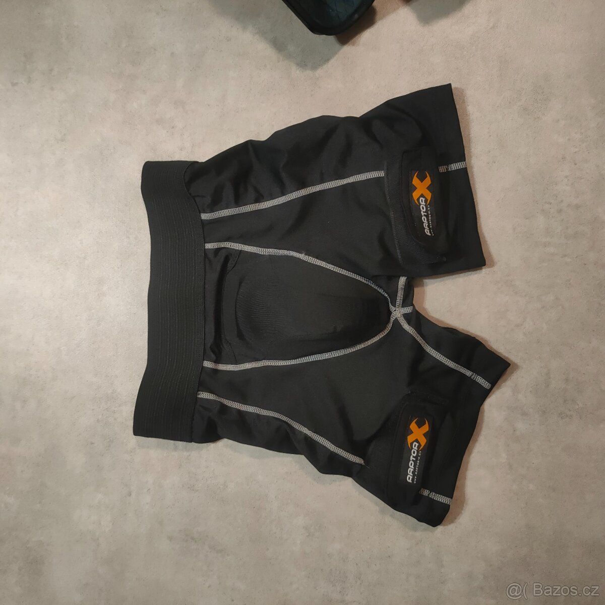 Hokejové vybavení - 3