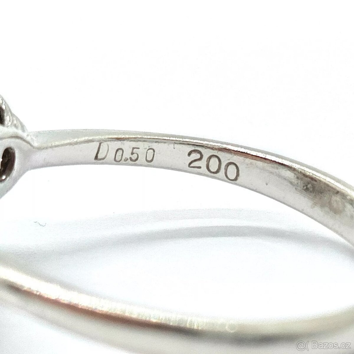 LUXUSNÍ PLATINOVÝ DIAMANTOVÝ PRSTEN S RUBÍNEM - 3