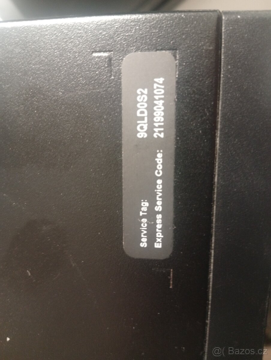 Dell Vostro sestijadrovy Intel osmé generace - 3