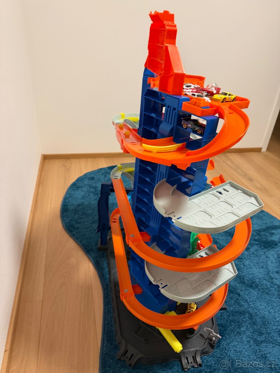 Hot Wheels Ultimate garáž s dinosaurem - 3