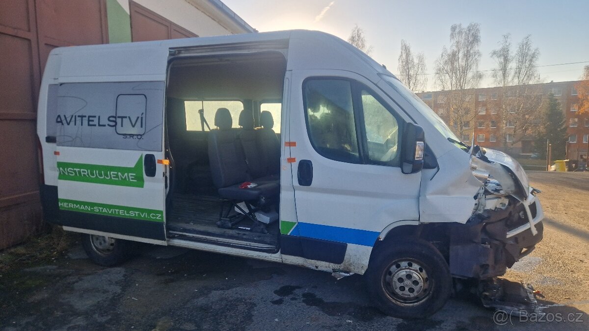 Peugeot boxer bus 2012 AH03 - 3