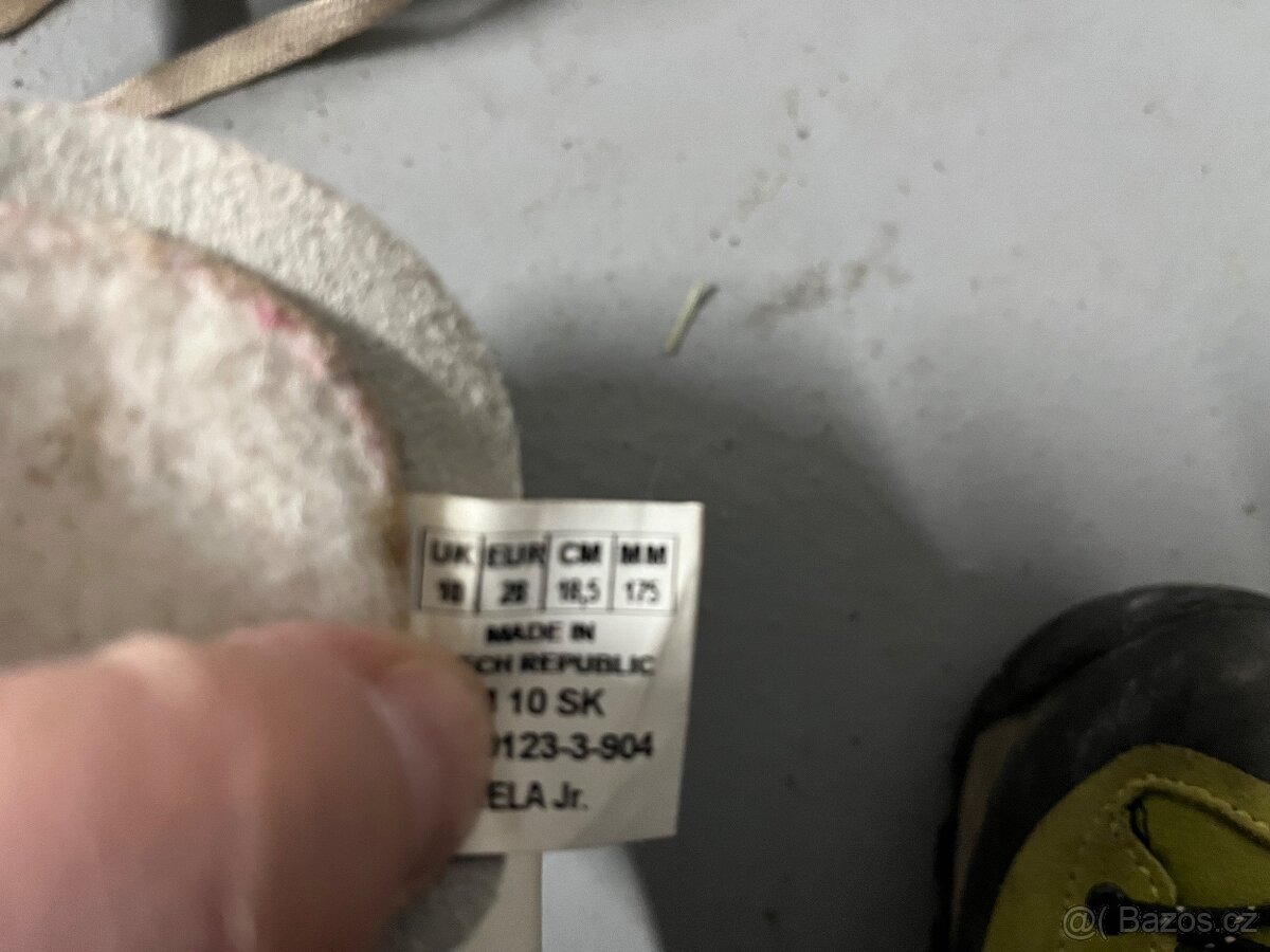 Prodej ledních dívčích dámských bruslí,velikost 28,33,34 - 3