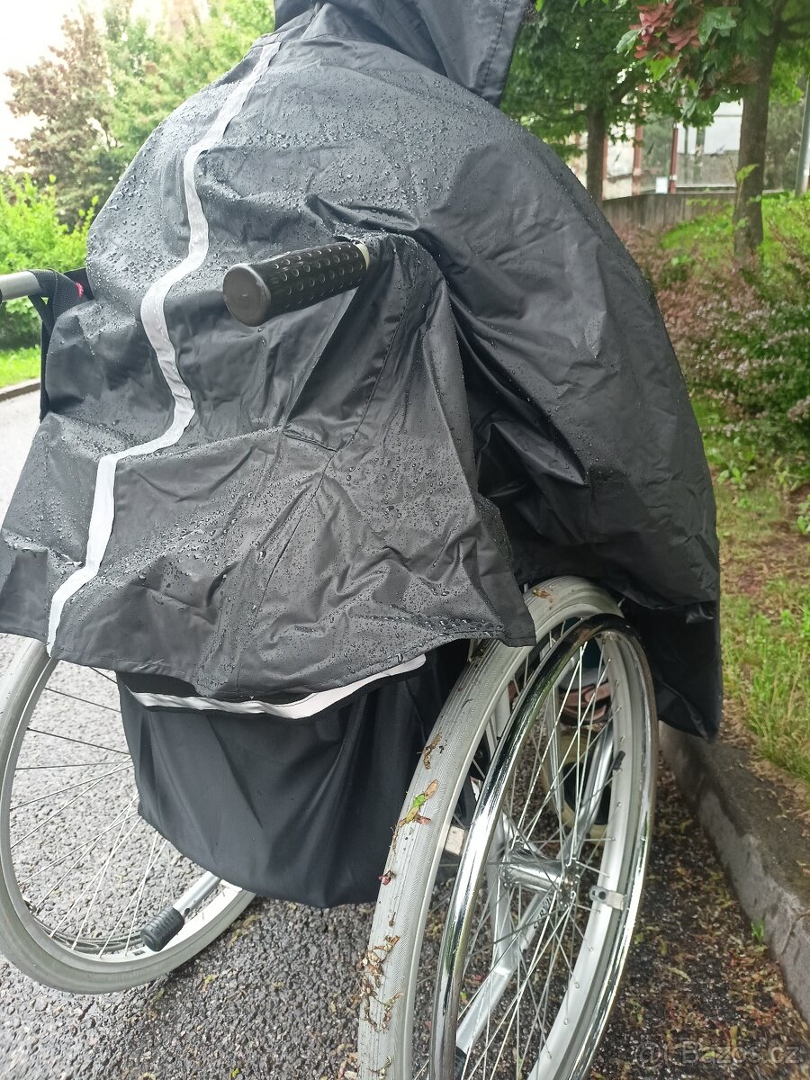 Pláštěnka na invalidní vozík - 3