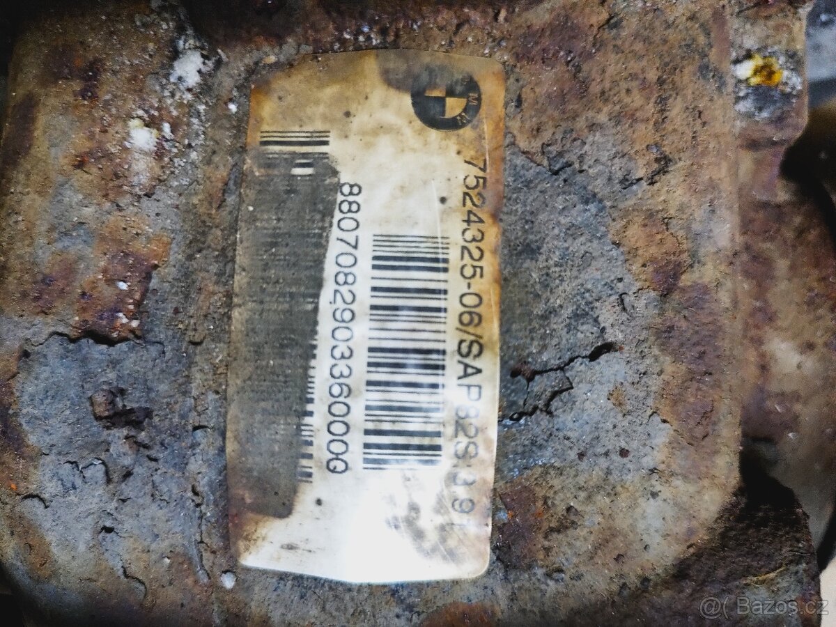 Nápravnice zadní - 3