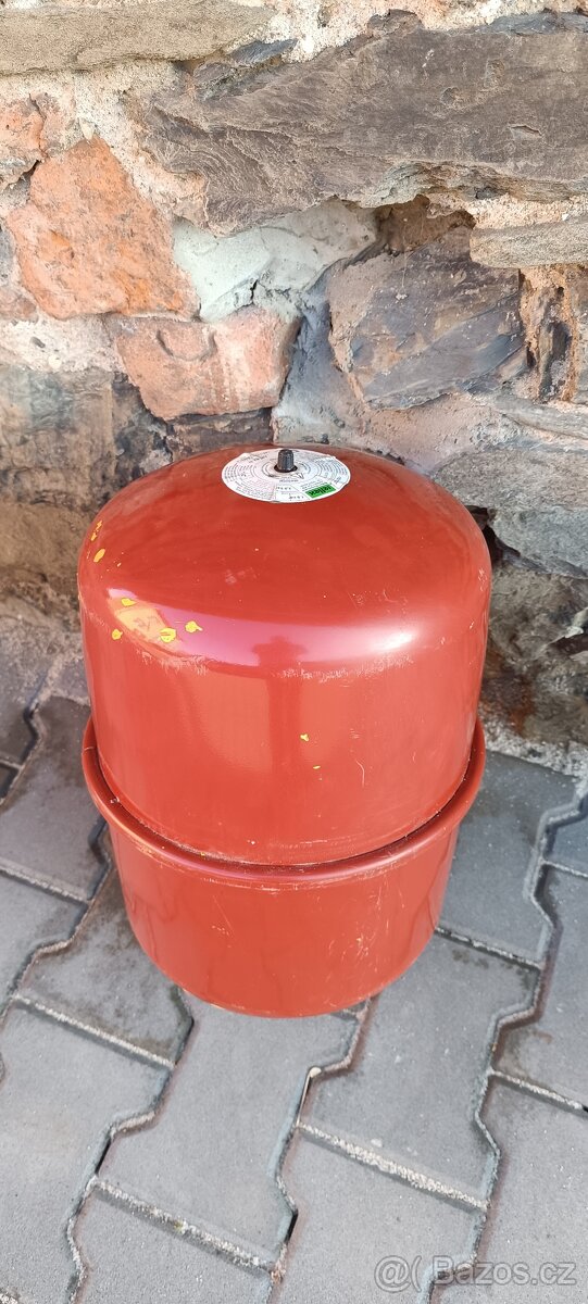 Expanzní nádoba Reflex 25 litrů - 3