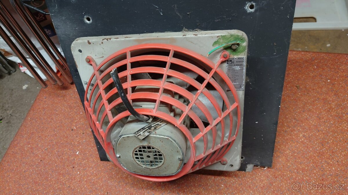 Průmyslový ventilátor nástěnný, rok výroby 1986 - 3