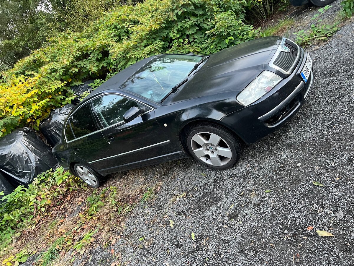 Škoda Superb 1 - 3