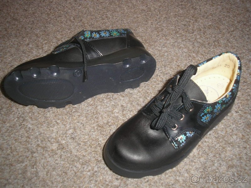 Dívčí kožené botičky vel.24 nebo 27 - 3