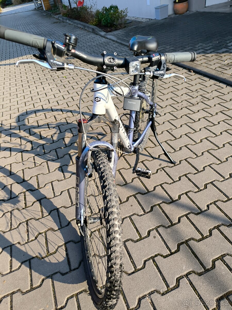 Bilosedy divci kolo Author 26" - 3