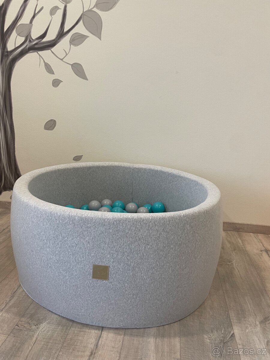 Bazének s balónky světle šedý MeowBaby - 3