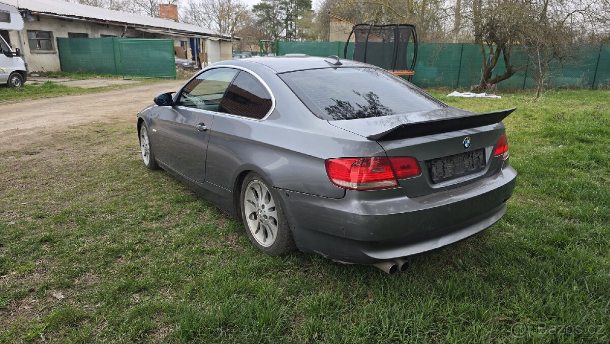 Bmw e92 325i drift special - 3