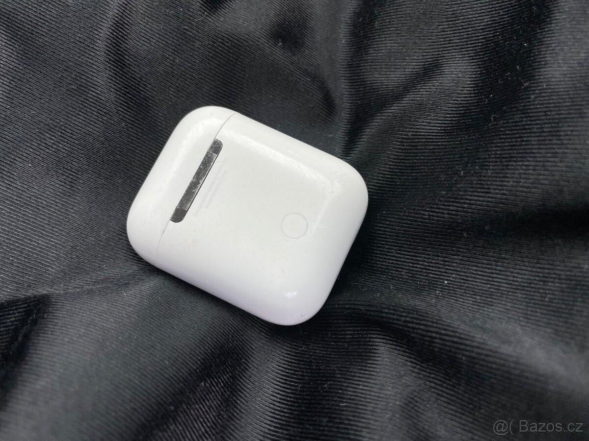 Apple AirPods - 3
