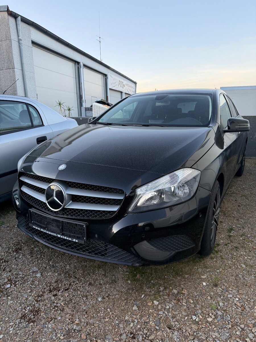 Mercedes benz A176,A200cdi - 3
